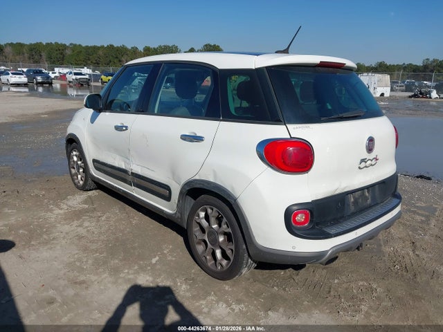 2014 FIAT 500L ZFBCFADH7EZ011942 Photo 2