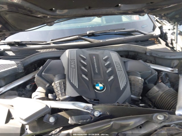 5UXCX6C08M9G73581 BMW X7 M50i