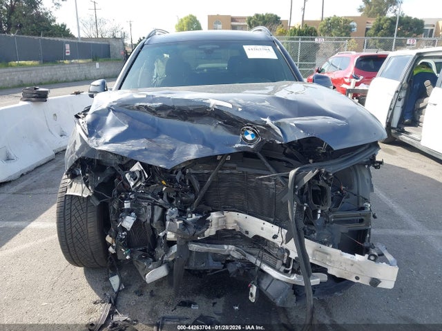 5UXCX6C08M9G73581 BMW X7 M50i