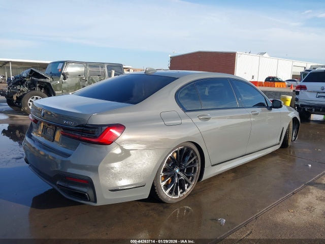 2022 BMW 740 WBA7T2C02NCG88117 Photo 3