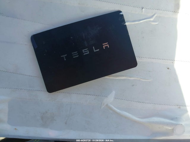 Продаж на аукціоні авто 2022 Tesla Model 3 Rear-wheel Drive, vin: 5YJ3E1EA2NF241184, номер лоту: 44263720