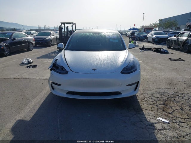 Продаж на аукціоні авто 2022 Tesla Model 3 Rear-wheel Drive, vin: 5YJ3E1EA2NF241184, номер лоту: 44263720