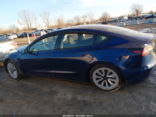 44263747 :رقم المزاد ، 5YJ3E1EA0NF372291 vin ، 2022 Tesla Model 3 Rear-wheel Drive مزاد بيع