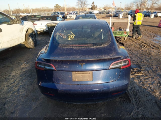 44263747 :رقم المزاد ، 5YJ3E1EA0NF372291 vin ، 2022 Tesla Model 3 Rear-wheel Drive مزاد بيع