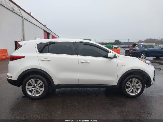 KNDPMCAC2K7566412 KIA Sportage Lx