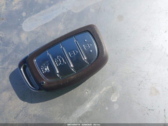 KM8J33AL1LU178515 Hyundai Tucson Sport