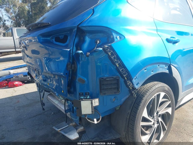 KM8J33AL1LU178515 Hyundai Tucson Sport