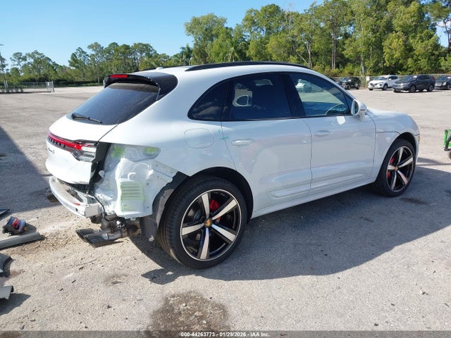 2024 PORSCHE MACAN WP1AG2A51RLB36024 Photo 3