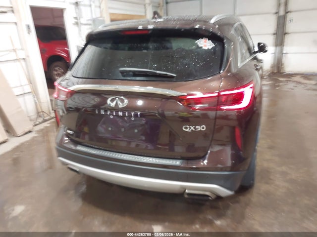 2020 Infiniti Qx50 Sensory Awd მანქანა იყიდება აუქციონზე, vin: 3PCAJ5M32LF102957, აუქციონის ნომერი: 44263785