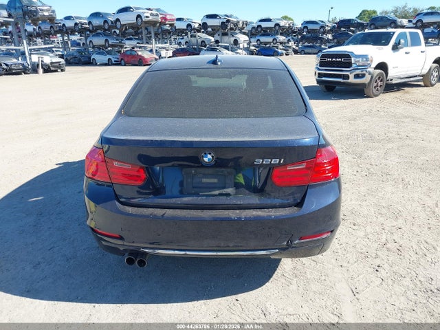 Продажа на аукционе авто 2013 Bmw 328i, vin: WBA3A5C50DJ462716, номер лота: 44263796