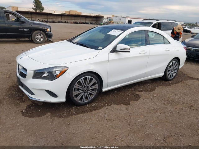 Mercedes-Benz CLA 250 2018 WDDSJ4EB5JN652596 Image 2