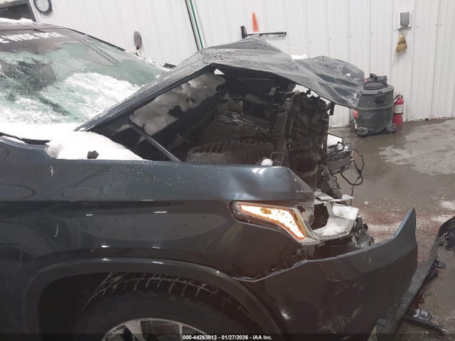 1GNEVJKW8JJ254718 Chevrolet Traverse Premier