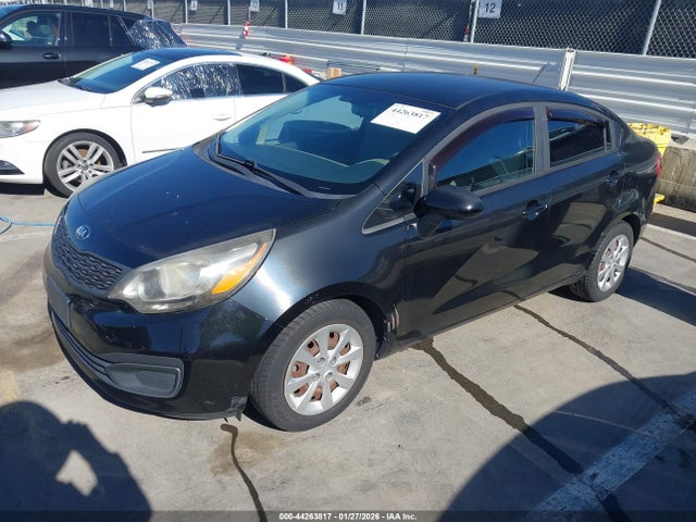 KIA RIO LX 2015 KNADM4A37F6441035 Image 2