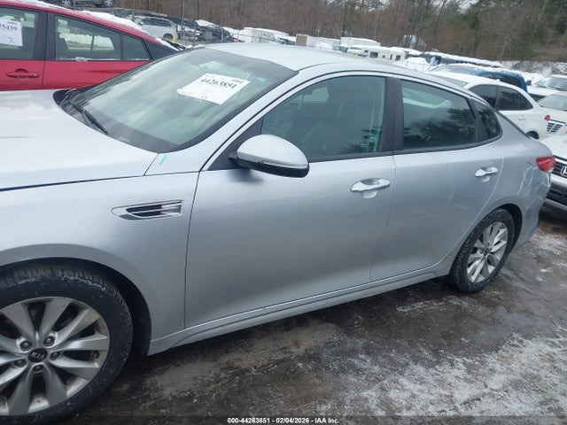 Продаж на аукціоні авто 2018 Kia Optima Lx, vin: 5XXGT4L31JG274181, номер лоту: 44263851