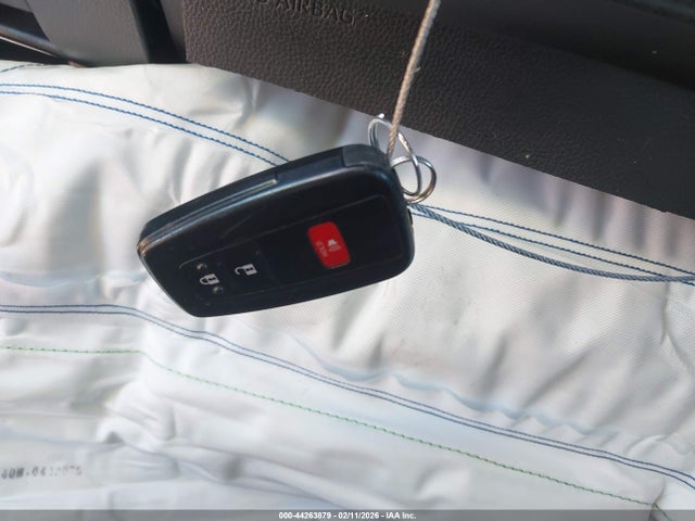 2021 TOYOTA RAV4 2T3P1RFV7MW172725 Photo 10