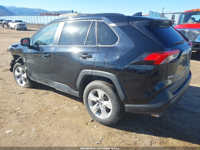 2021 TOYOTA RAV4 2T3P1RFV7MW172725 Photo 2