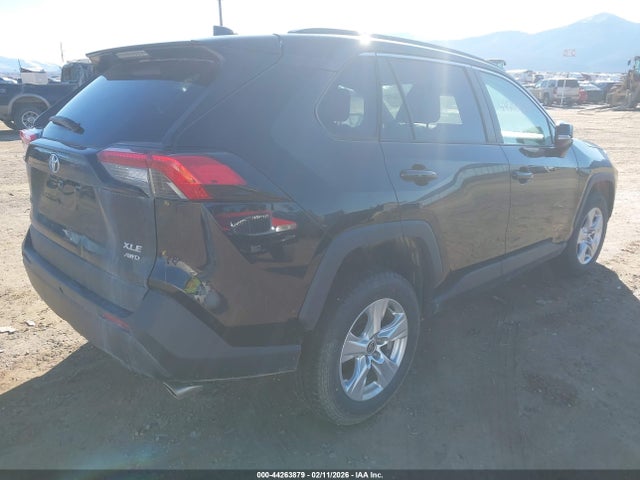 2021 TOYOTA RAV4 2T3P1RFV7MW172725 Photo 3
