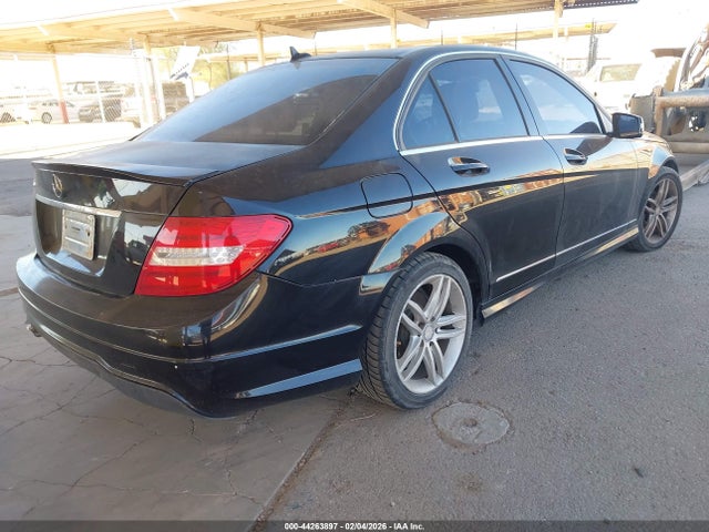 Mercedes-Benz C 250 Sport 2014 WDDGF4HB4ER318058 Image 4