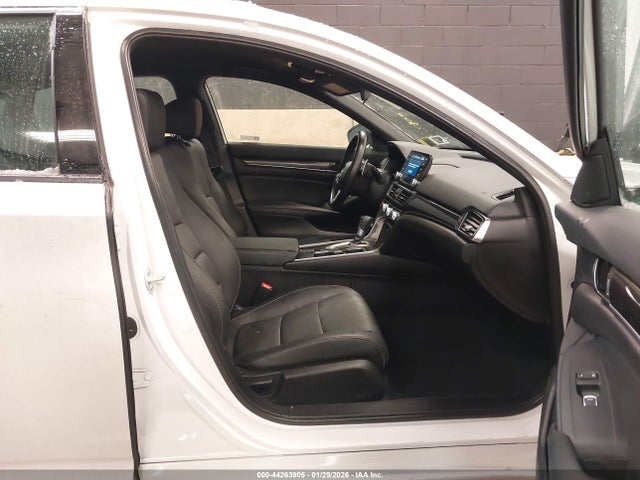 Продаж на аукціоні авто 2022 Honda Accord Sport, vin: 1HGCV1F32NA061049, номер лоту: 44263905