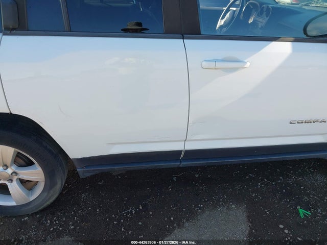 1C4NJCBA6GD675607 Jeep Compass Sport