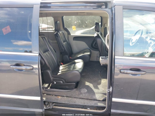Продажа на аукционе авто 2013 Chrysler Town & Country Touring, vin: 2C4RC1BG6DR690878, номер лота: 44263912