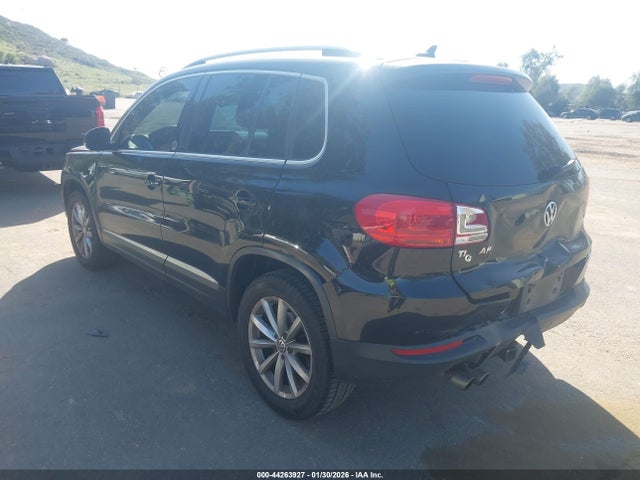 WVGRV7AX2HW505121 Volkswagen Tiguan 2.0t Wolfsburg Edition