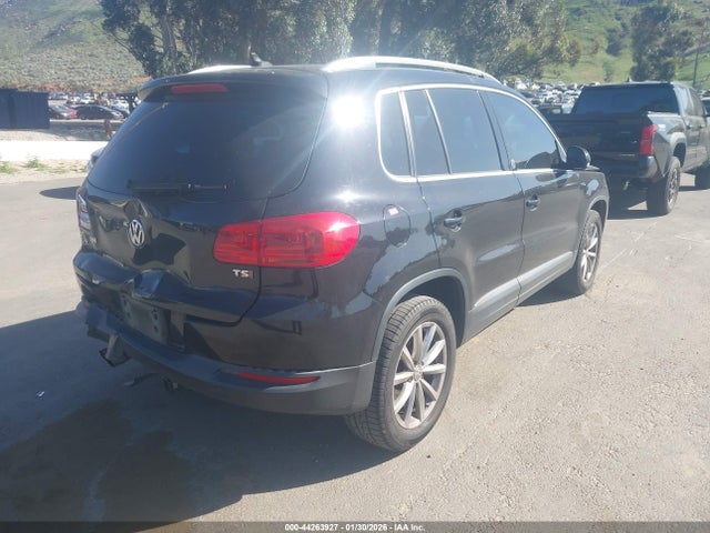 WVGRV7AX2HW505121 Volkswagen Tiguan 2.0t Wolfsburg Edition