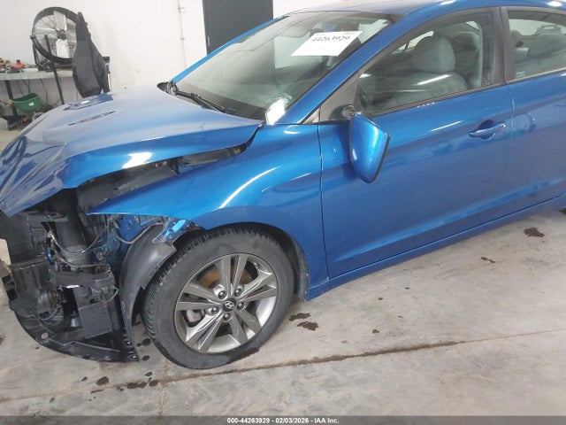 5NPD84LF4JH280253 Hyundai ELANTRA SEL