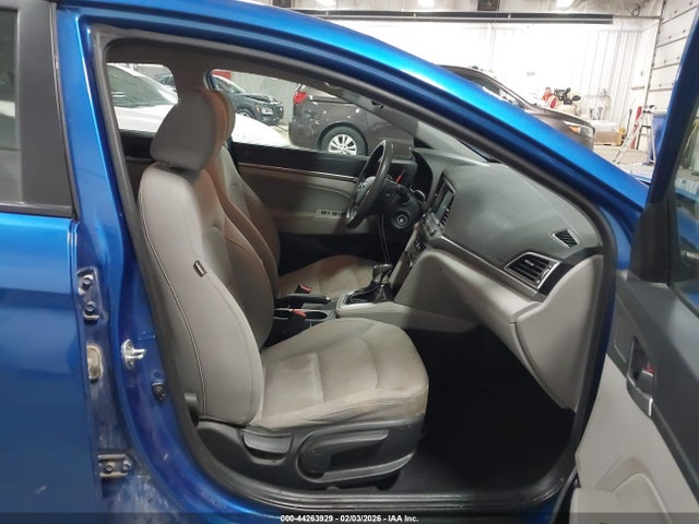 5NPD84LF4JH280253 Hyundai ELANTRA SEL
