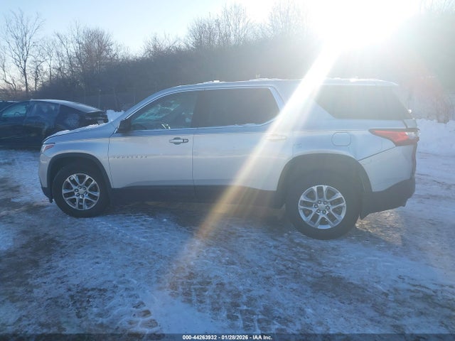 1GNEVFKW5JJ212939 Chevrolet Traverse Ls