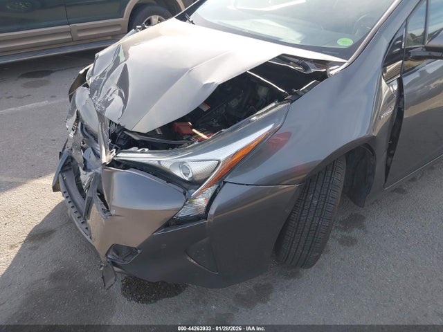 JTDKBRFU3J3058167 Toyota Prius Two