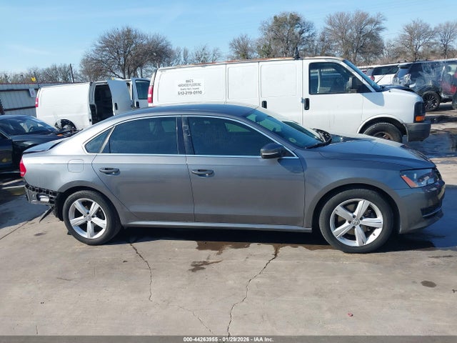 Aukcja sprzedaży 2013 Volkswagen Passat 2.5l Se, vin: 1VWBH7A3XDC084610, numer aukcji: 44263955