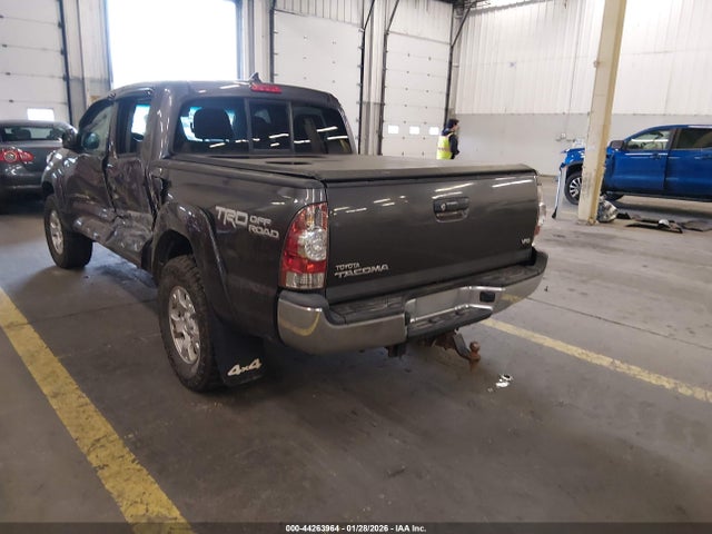 Toyota Tacoma Base V6 2015 5TFLU4EN8FX116334 Image 3