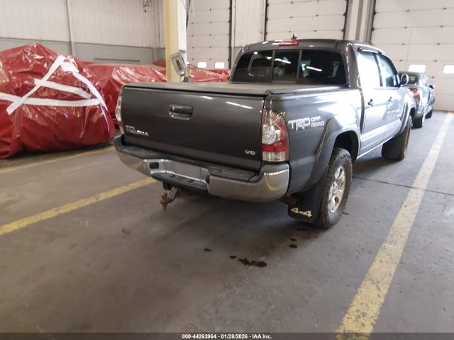 Toyota Tacoma Base V6 2015 5TFLU4EN8FX116334 Image 4