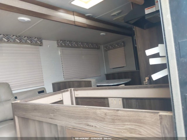 Продаж на аукціоні авто 2019 Keystone Bullet 243, vin: 4YDT26921KT431279, номер лоту: 44263997