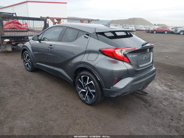 NMTKHMBXXJR043972 Toyota C-hr Xle Premium