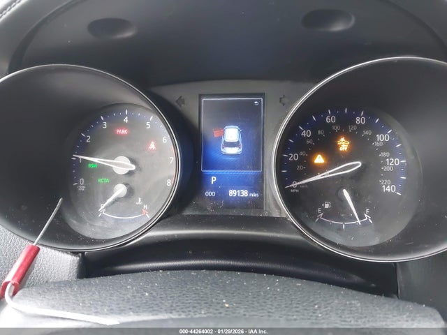 NMTKHMBXXJR043972 Toyota C-hr Xle Premium