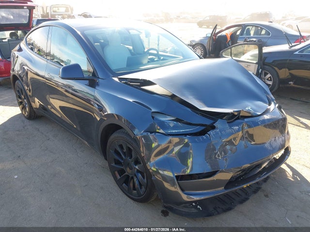 2024 TESLA MODEL Y 7SAYGDEE9RF065344 Photo 0