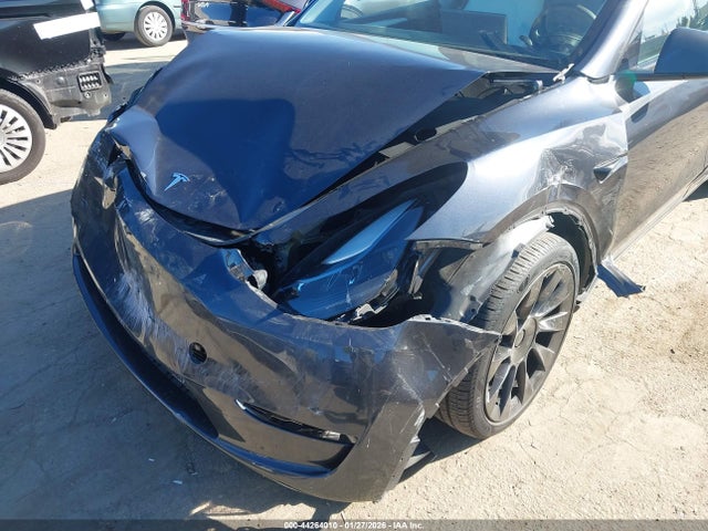 2024 TESLA MODEL Y 7SAYGDEE9RF065344 Photo 5