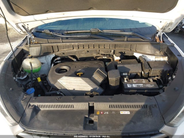 KM8J33A47JU676756 Hyundai TUCSON SEL
