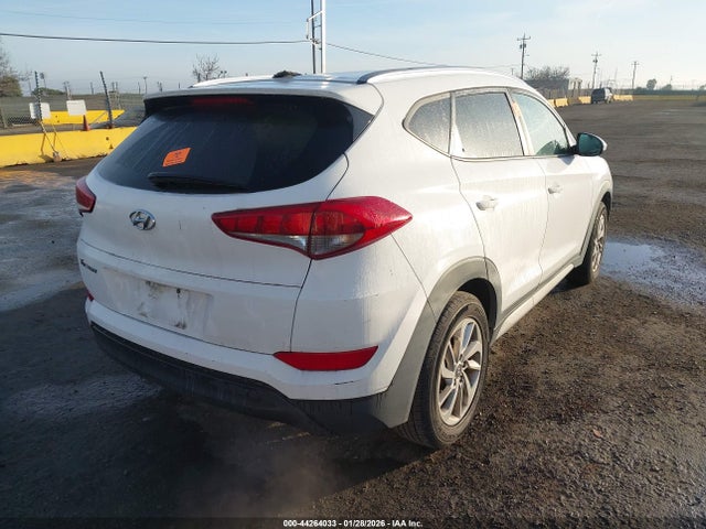 KM8J33A47JU676756 Hyundai TUCSON SEL