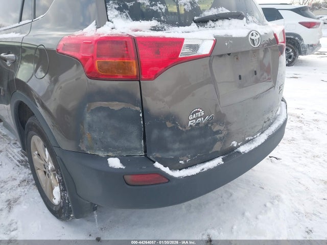 2015 TOYOTA RAV4 JTMRFREVXFD137897 Photo 5