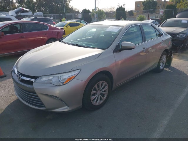 4T1BF1FKXHU413940 Toyota CAMRY LE