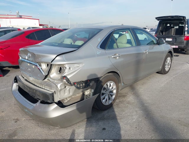 4T1BF1FKXHU413940 Toyota CAMRY LE