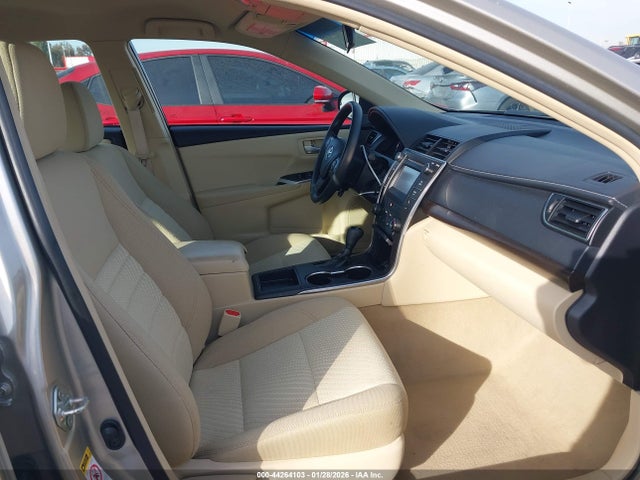 4T1BF1FKXHU413940 Toyota CAMRY LE