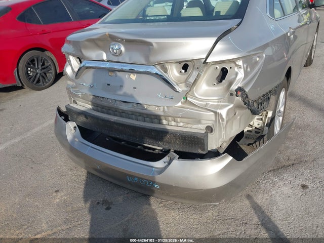 4T1BF1FKXHU413940 Toyota CAMRY LE