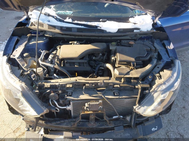 JN1BJ1CR3KW327808 Nissan Rogue Sport S