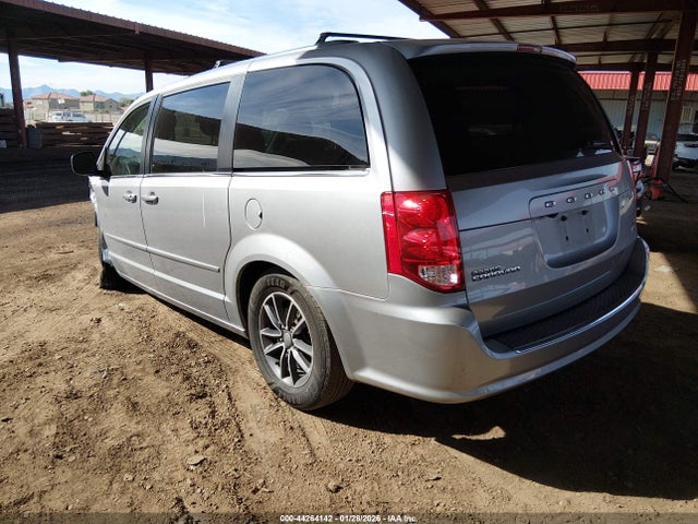 2C4RDGCGXHR735972 Dodge Grand Caravan Sxt