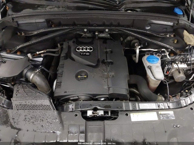2015 Audi Q5 2.0t Premium მანქანა იყიდება აუქციონზე, vin: WA1LFAFP0FA113370, აუქციონის ნომერი: 44264157