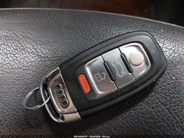 2015 Audi Q5 2.0t Premium მანქანა იყიდება აუქციონზე, vin: WA1LFAFP0FA113370, აუქციონის ნომერი: 44264157